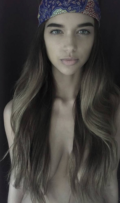 Photo nue de fuite OnlyFans de Ella Kat
