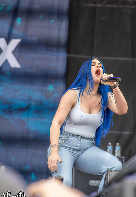 Photo nue de fuite OnlyFans de Womenmetal