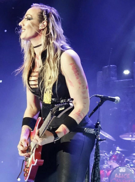 Womenmetal