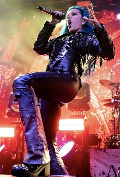 Womenmetal