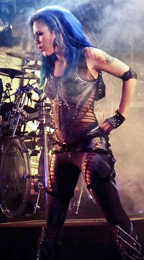 Womenmetal