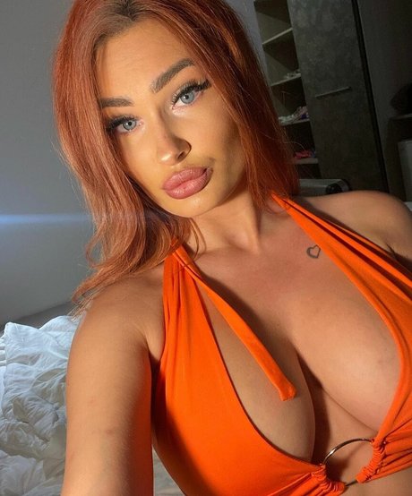 Photo nue de fuite OnlyFans de Taniaolaru25