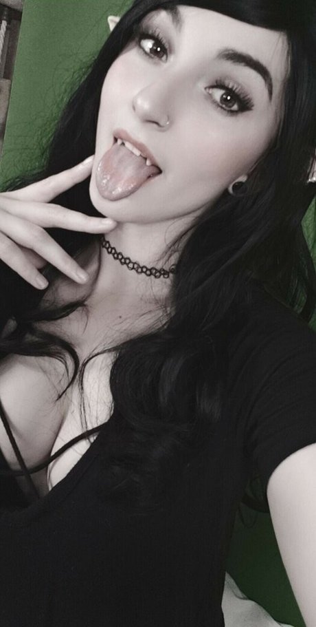 Photo nue de fuite OnlyFans de Helloiamkate