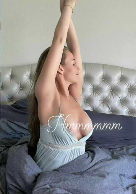 Photo nue de fuite OnlyFans de Laura Mueller