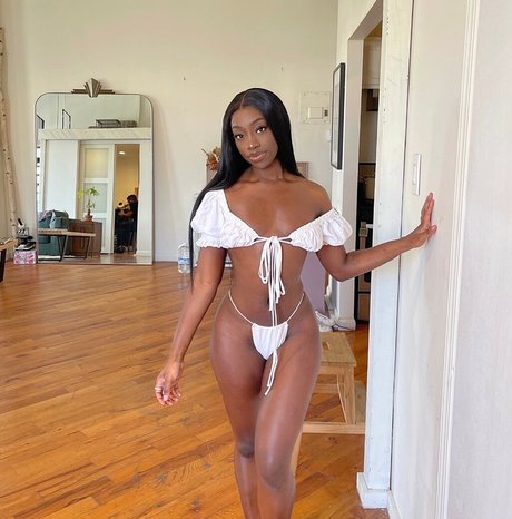 Photo nue de fuite OnlyFans de Bribriann6722