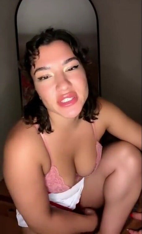 Photo nue de fuite OnlyFans de Burcu Yildiz