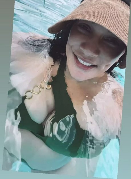 Photo nue de fuite OnlyFans de Lina Fanene