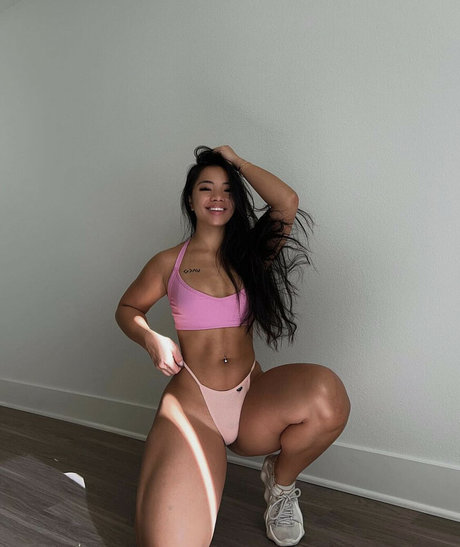 Photo nue de fuite OnlyFans de Cainguyeen