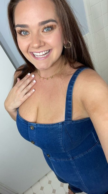 Photo nue de fuite OnlyFans de Letsseetheworld05