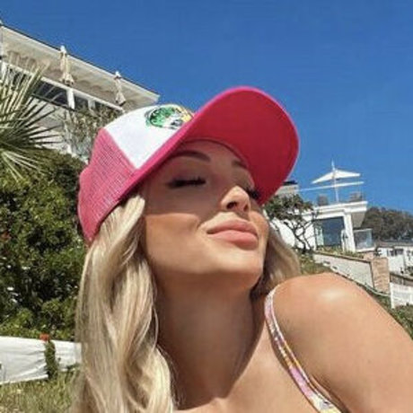 Photo nue de fuite OnlyFans de Ambrielle