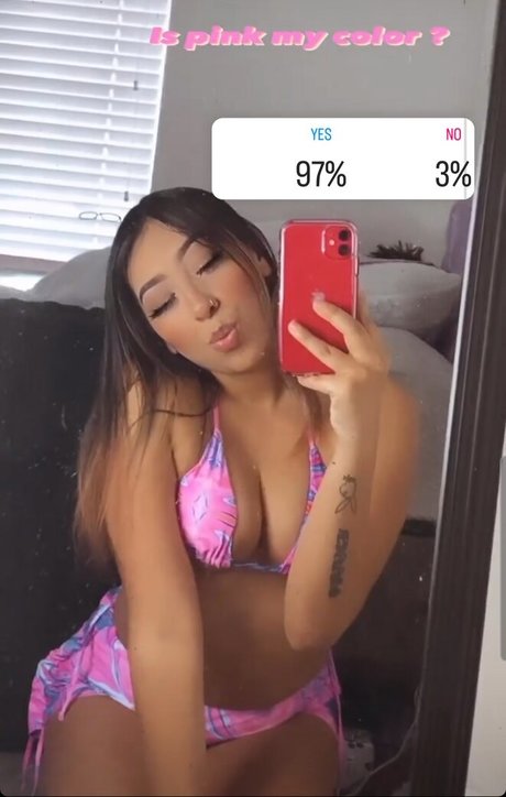 Photo nue de fuite OnlyFans de Shr00mfairy