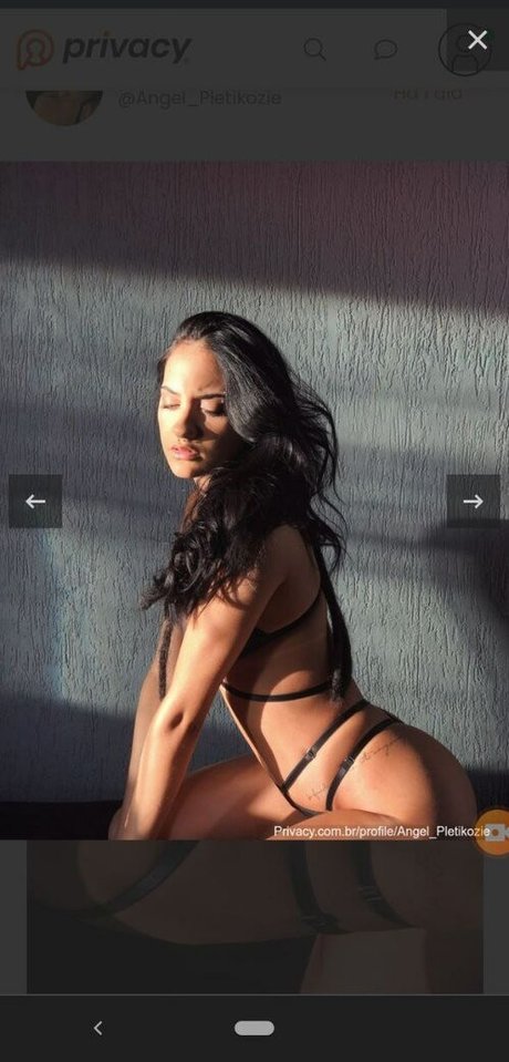Photo nue de fuite OnlyFans de Samyra Pletikoze
