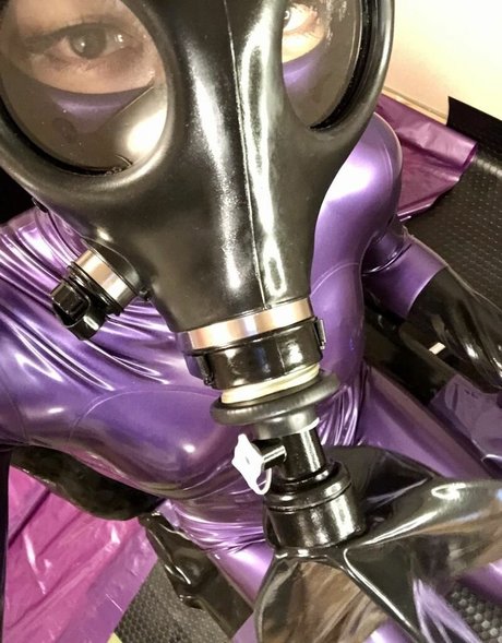 Photo nue de fuite OnlyFans de Rumi Rubber