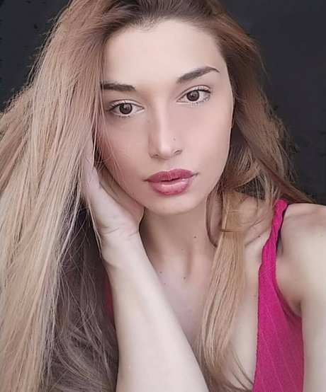 Photo nue de fuite OnlyFans de Valentina Marino