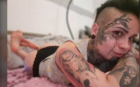 Photo nue de fuite OnlyFans de Mira Cuckold