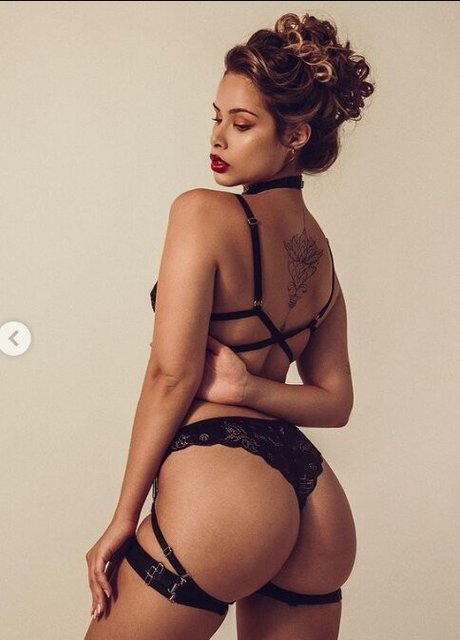 Photo nue de fuite OnlyFans de Jolie Perez