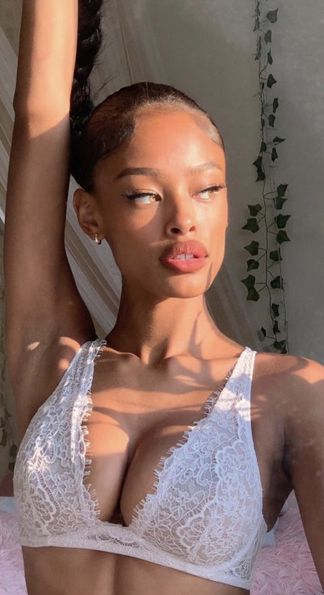 Photo nue de fuite OnlyFans de Vinetria