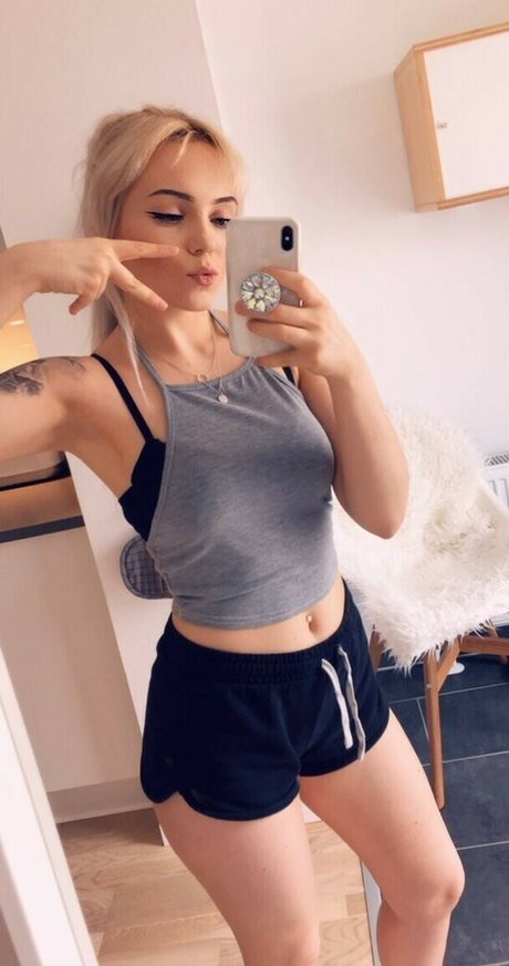 Photo nue de fuite OnlyFans de Missbaffytwich