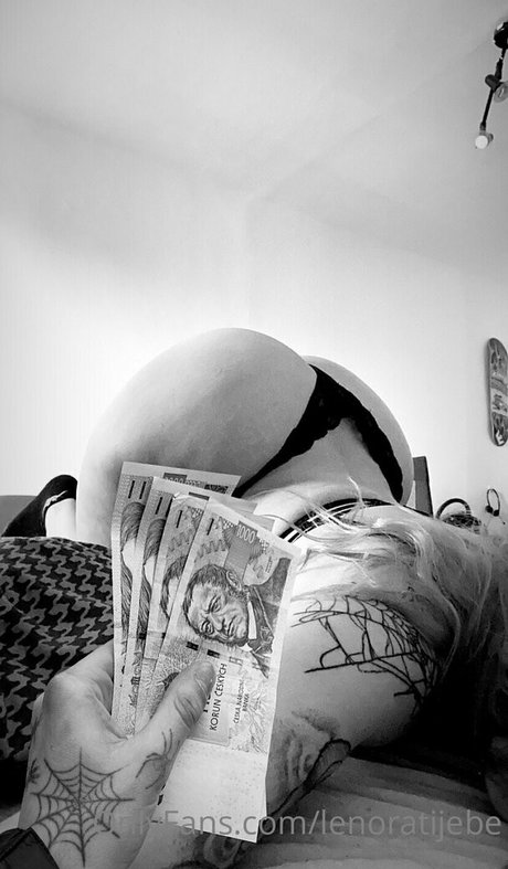 Photo nue de fuite OnlyFans de Lenoratijebe