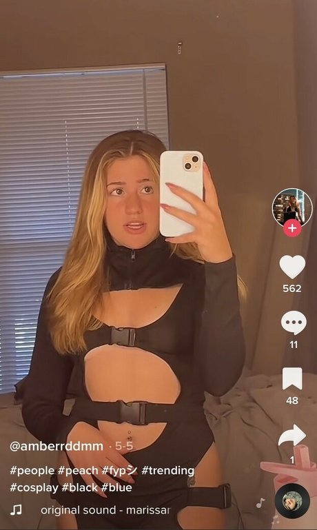 Photo nue de fuite OnlyFans de Amberrddmm