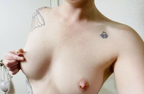Photo nue de fuite OnlyFans de Inkedbee