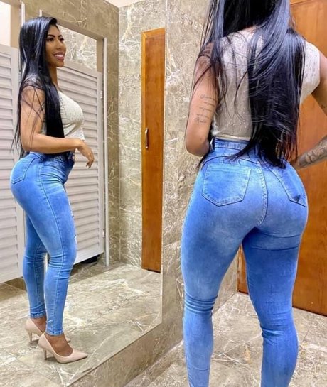 Photo nue de fuite OnlyFans de Julha Souza