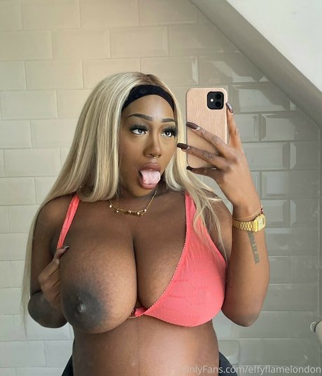 Photo nue de fuite OnlyFans de Renee Kuleape