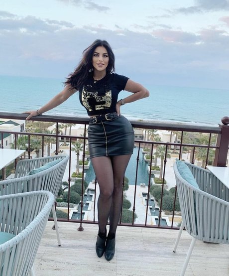 Photo nue de fuite OnlyFans de Amira Mounir Srarfi