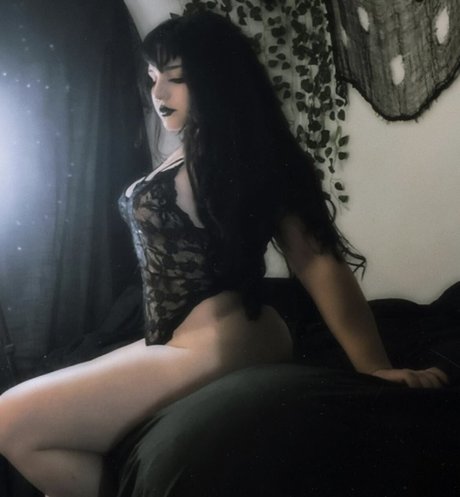 Photo nue de fuite OnlyFans de Crucifixkittie