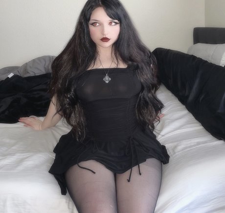 Photo nue de fuite OnlyFans de Crucifixkittie