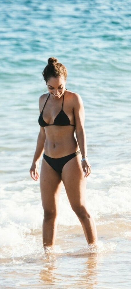 Photo nue de fuite OnlyFans de Lyndie Greenwood