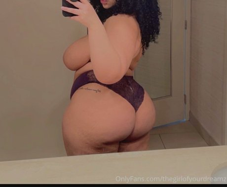Photo nue de fuite OnlyFans de Thegirlofyourdreamz