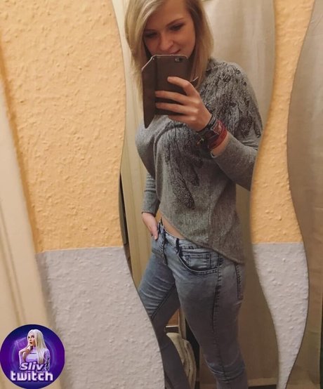 Photo nue de fuite OnlyFans de Sintica