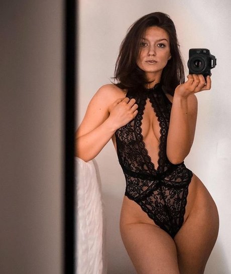 Photo nue de fuite OnlyFans de Cjella