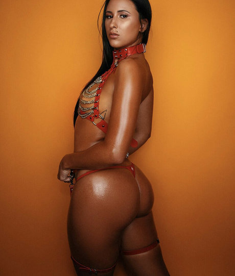 Photo nue de fuite OnlyFans de Sabrina Guetshaa