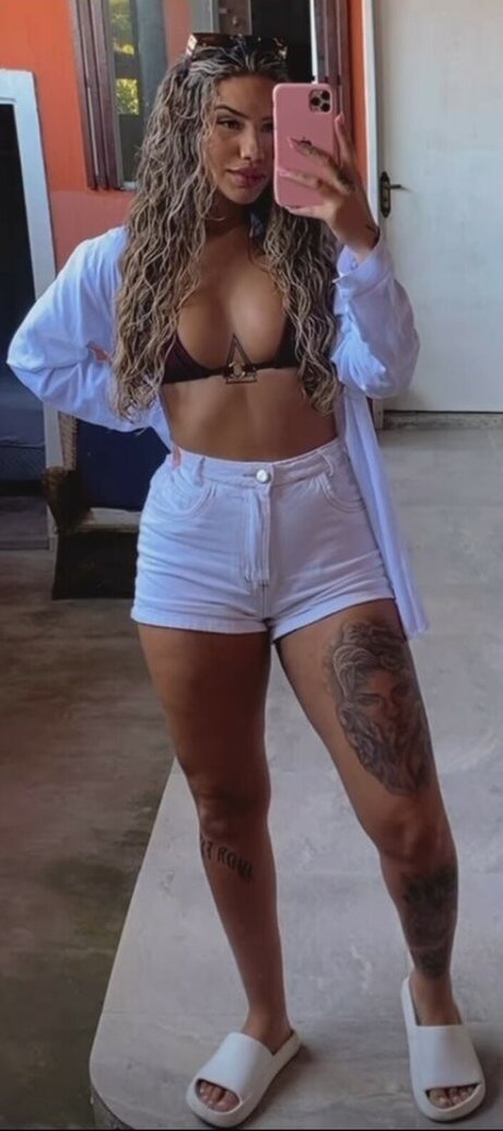 Photo nue de fuite OnlyFans de Muito Linda