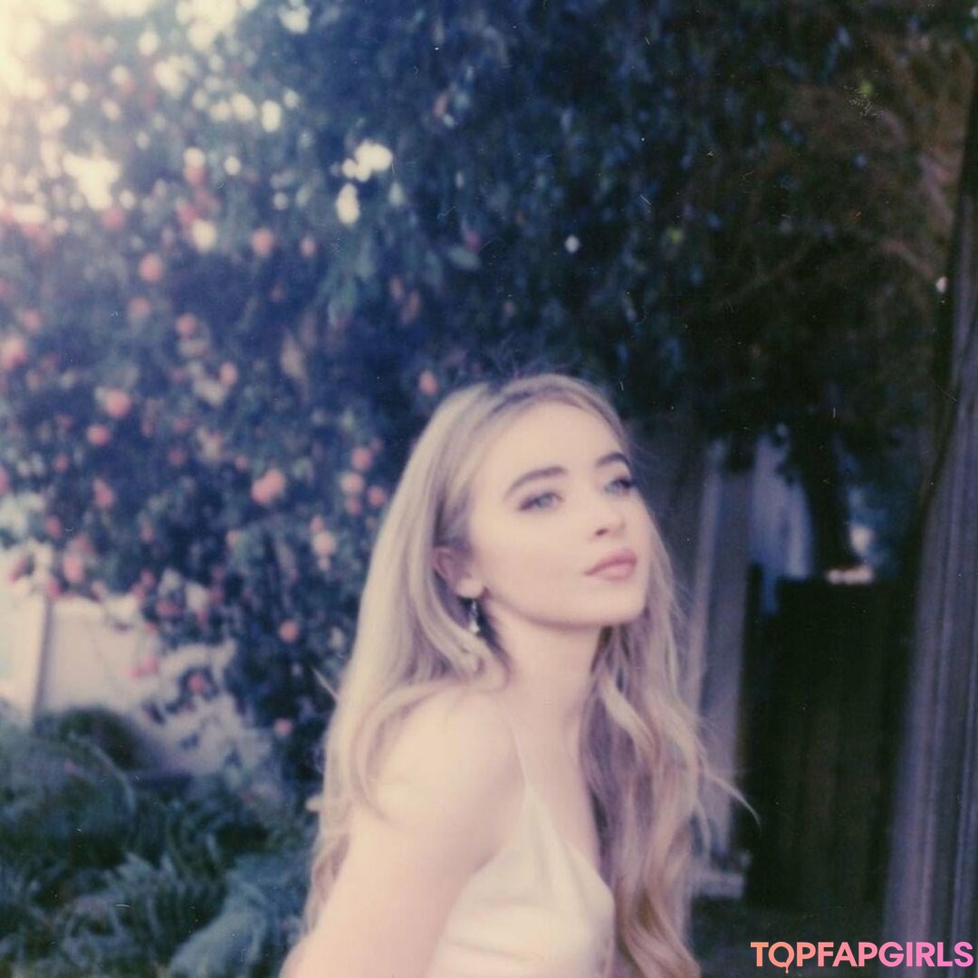 Photo nue de fuite OnlyFans de Sabrina Carpenter #1004