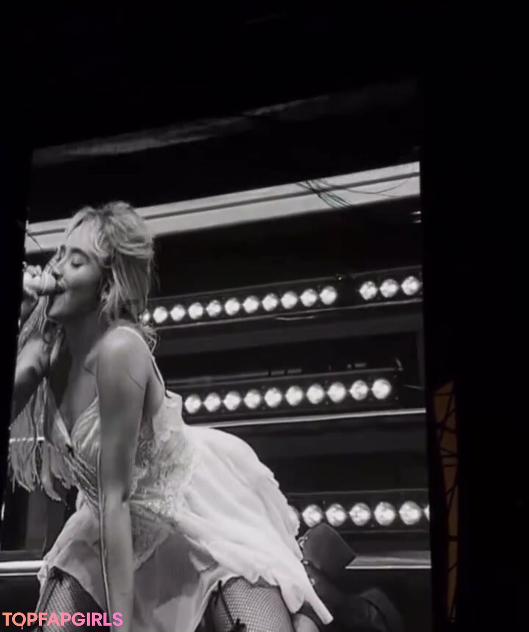 Photo nue de fuite OnlyFans de Sabrina Carpenter #1499