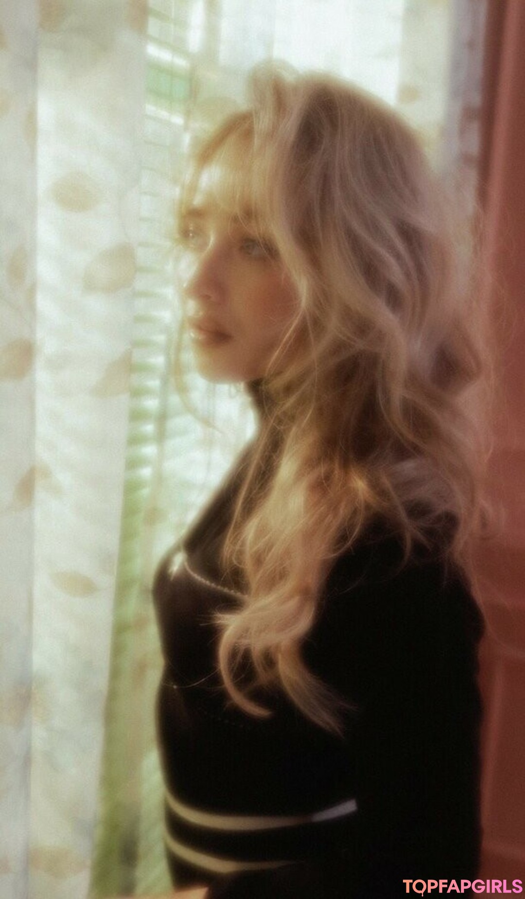 Photo nue de fuite OnlyFans de Sabrina Carpenter #1533