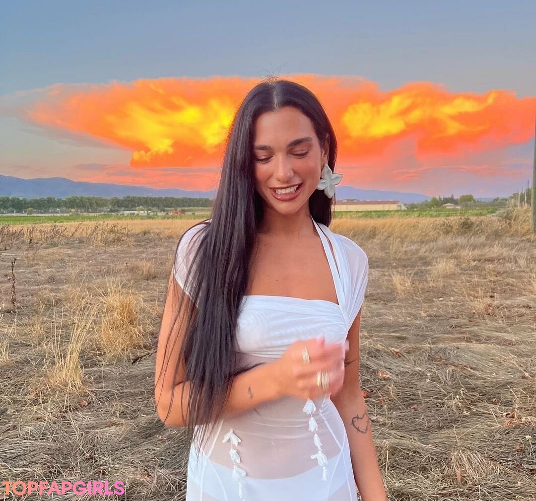 Photo nue de fuite OnlyFans de Dua Lipa #1254