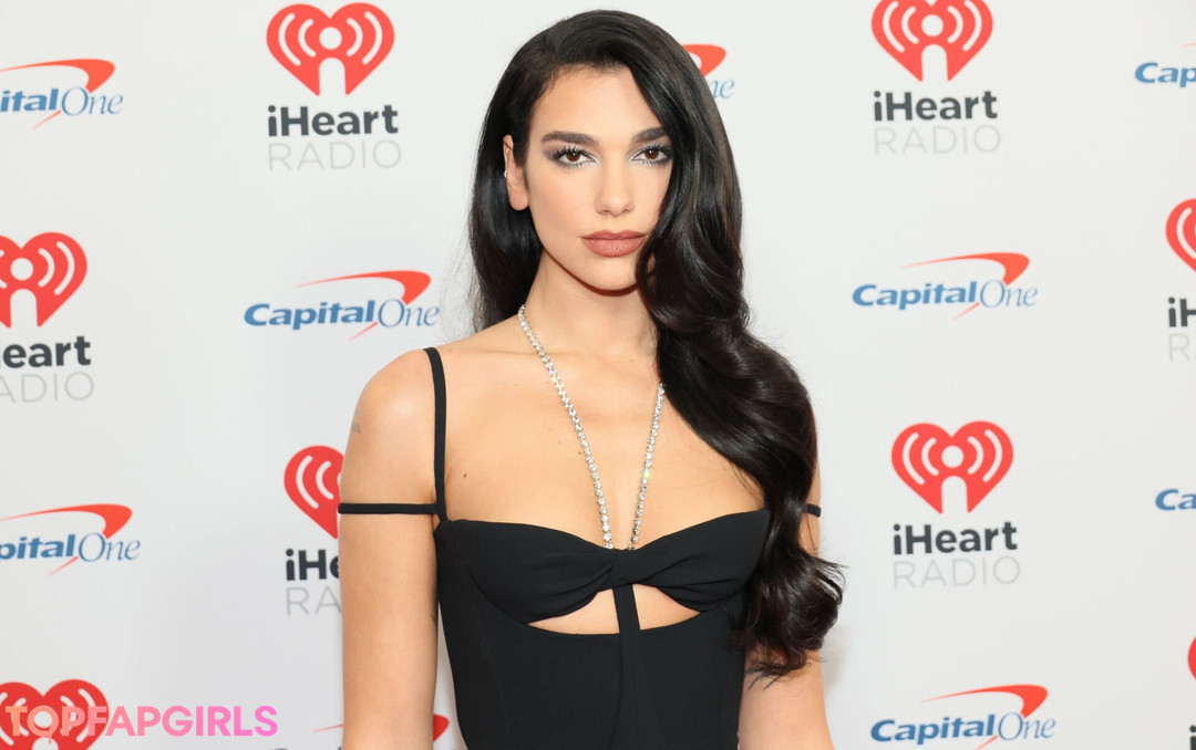 Photo nue de fuite OnlyFans de Dua Lipa #1633
