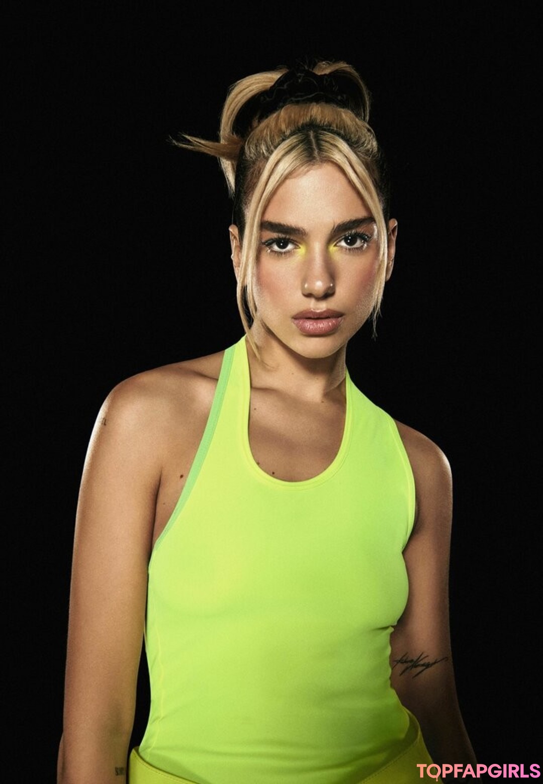 Photo nue de fuite OnlyFans de Dua Lipa #1839