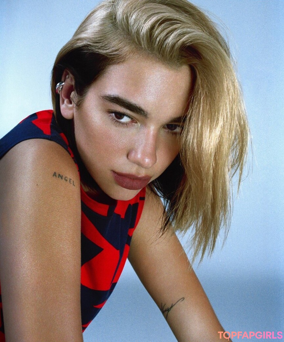 Photo nue de fuite OnlyFans de Dua Lipa #1849