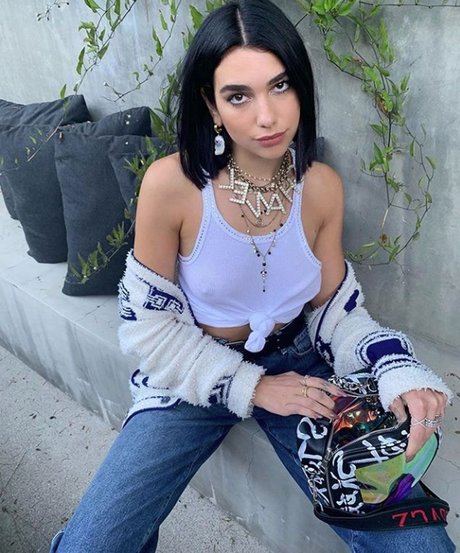 Photo nue de fuite OnlyFans de Dua Lipa