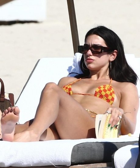 Photo nue de fuite OnlyFans de Dua Lipa