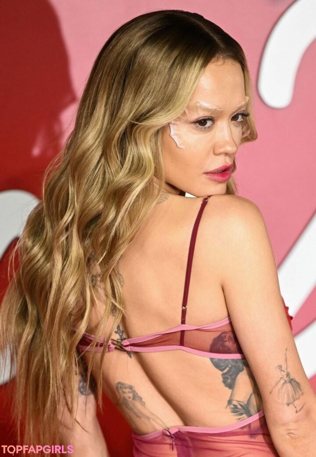 Photo nue de fuite OnlyFans de Rita Ora #1026