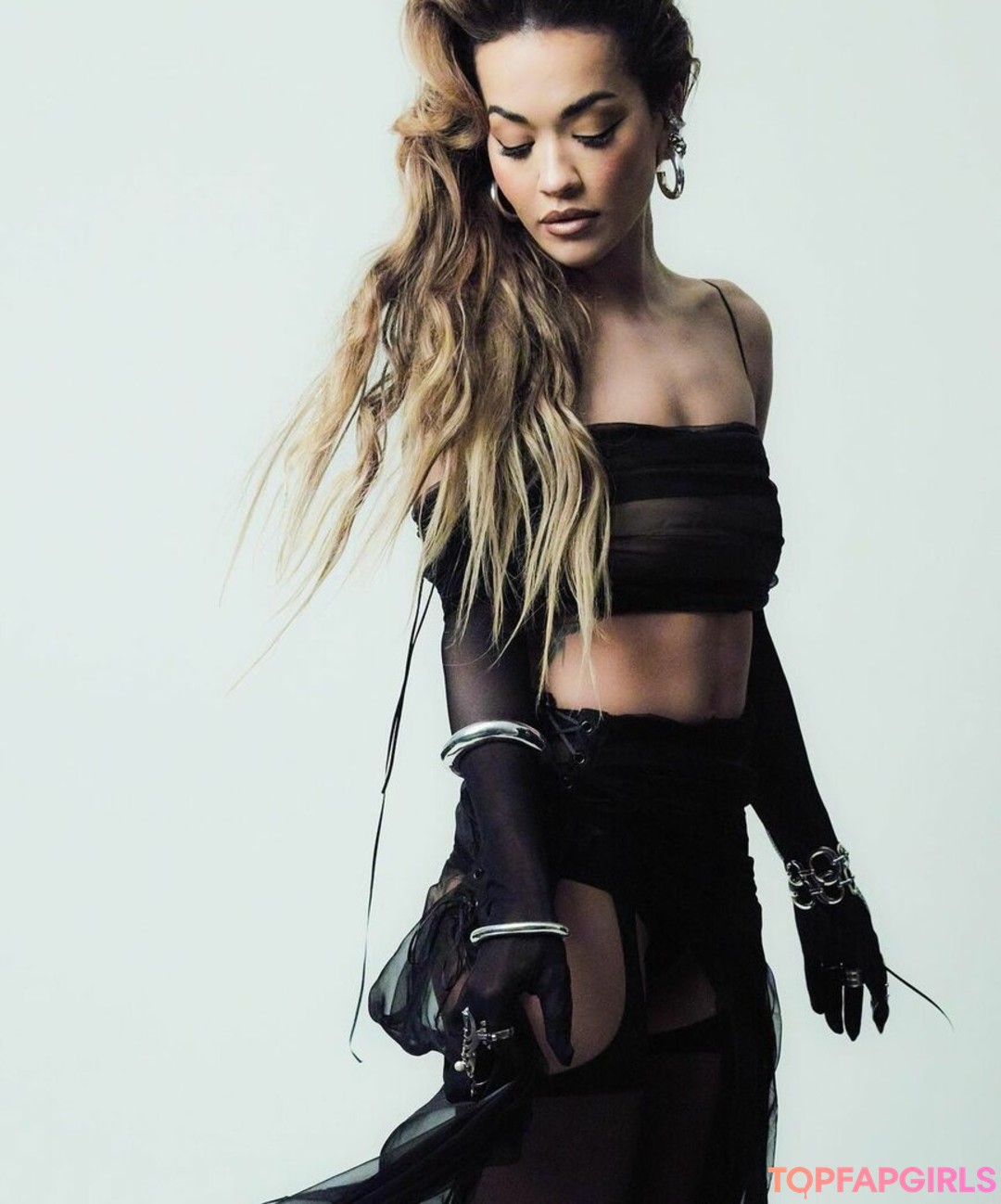 Photo nue de fuite OnlyFans de Rita Ora #1399