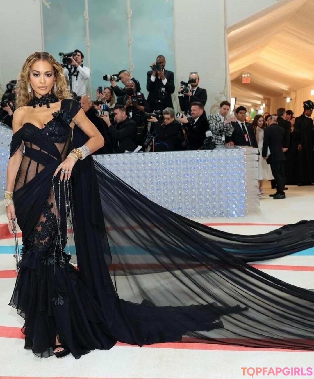 Photo nue de fuite OnlyFans de Rita Ora #1564