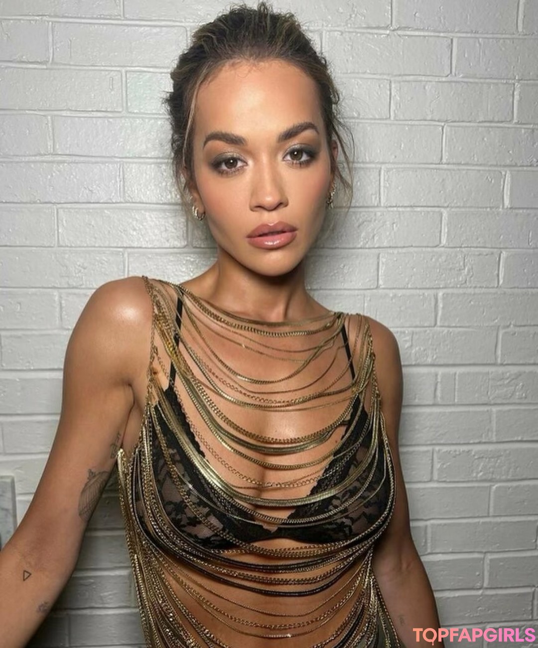 Photo nue de fuite OnlyFans de Rita Ora #1577