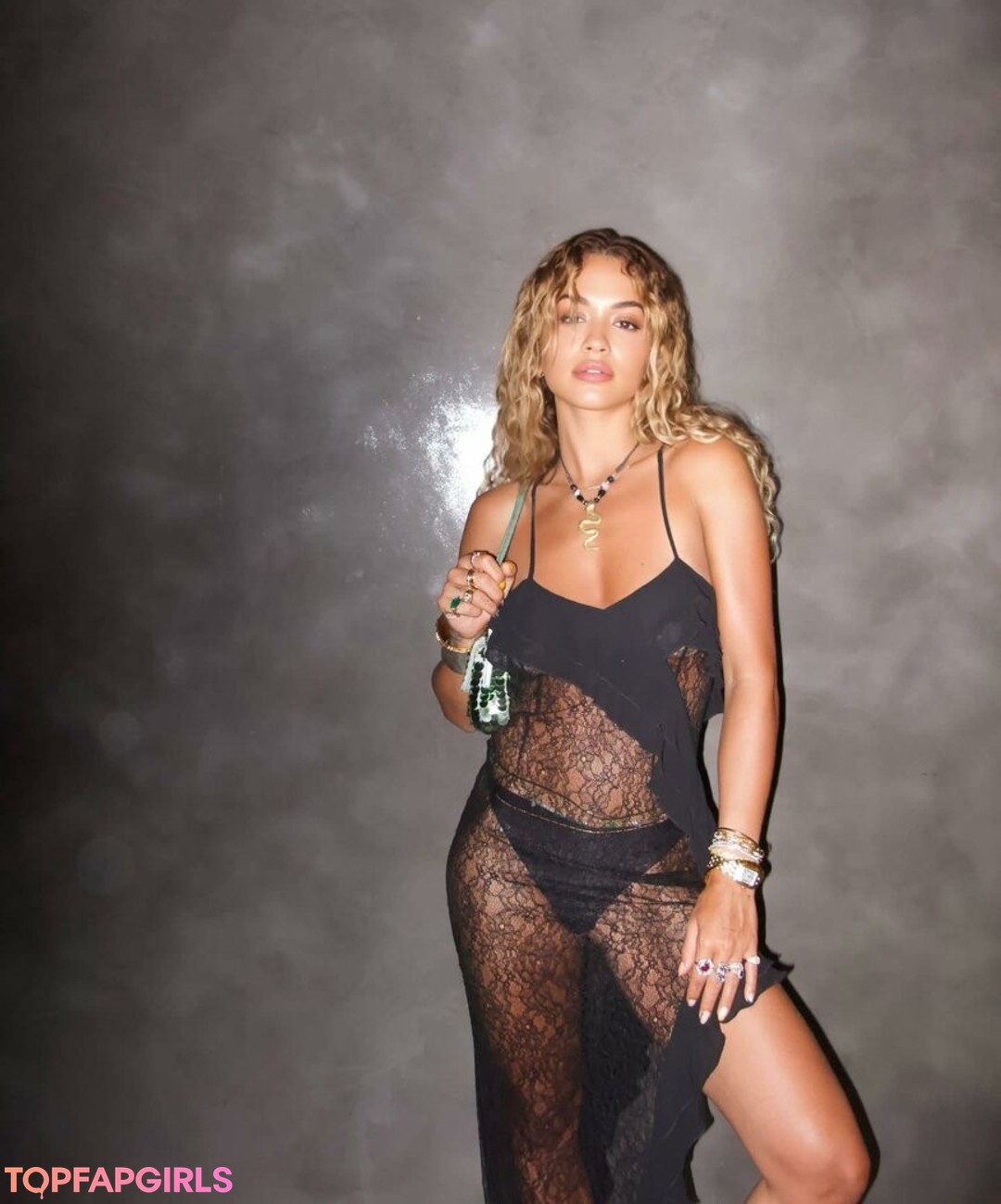 Photo nue de fuite OnlyFans de Rita Ora #1936